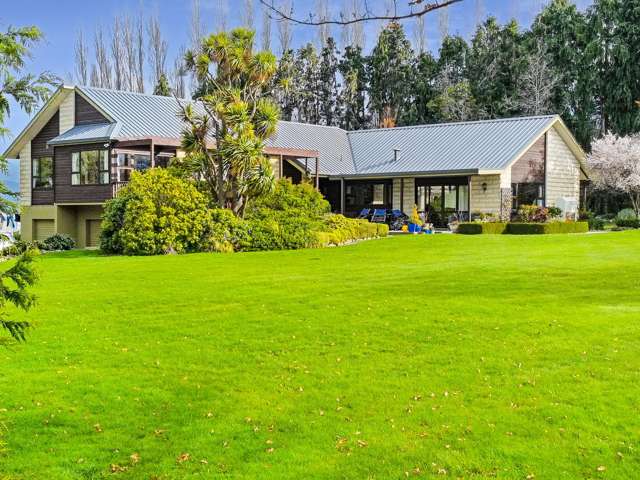 466 Taumata Road, Ashley Downs Clinton_1