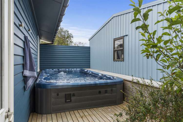 77 Taurus Crescent Beach Haven_15