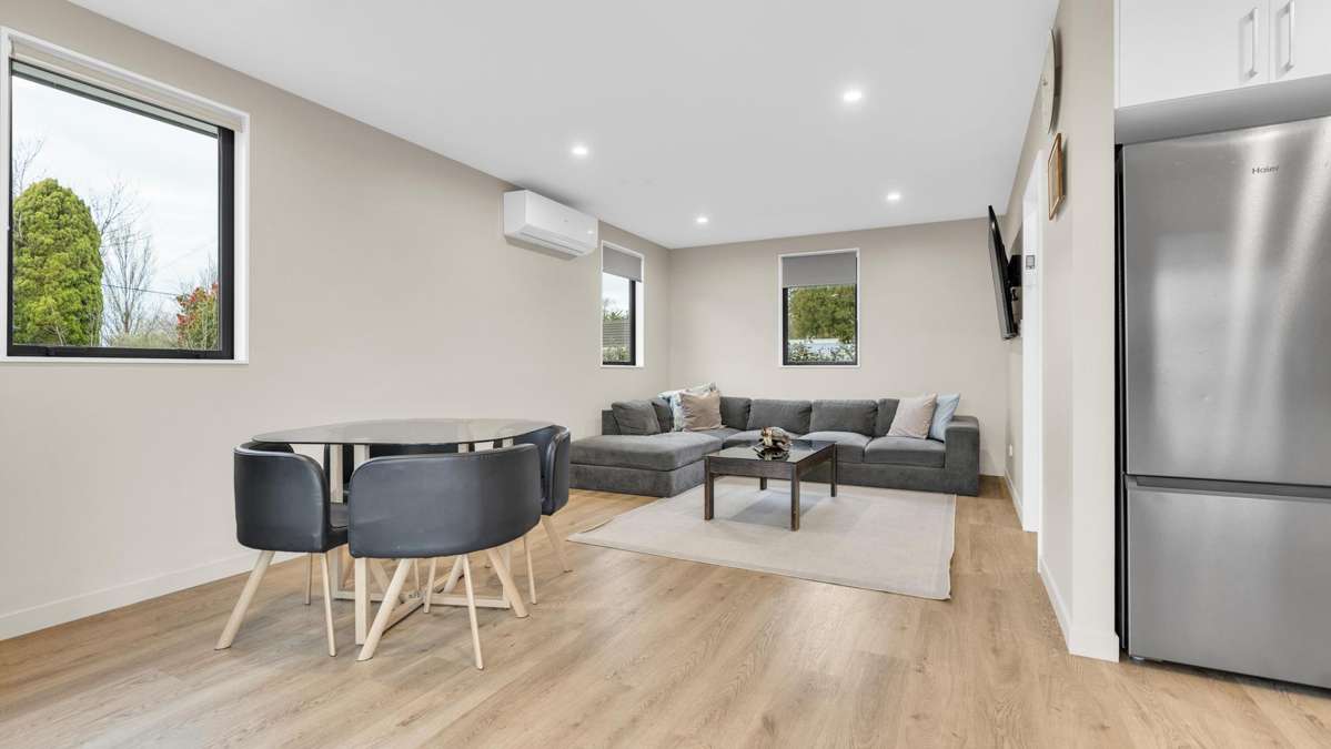 2/397 Sawyers Arms Road_0