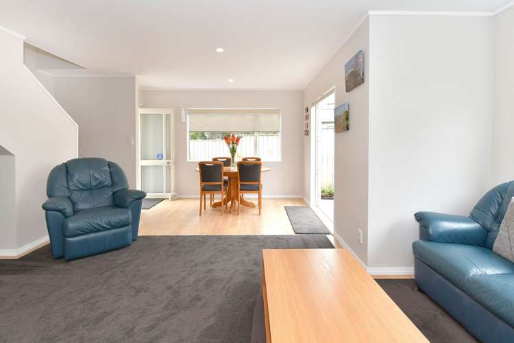 1/130 Brian Crescent Stanmore Bay_9
