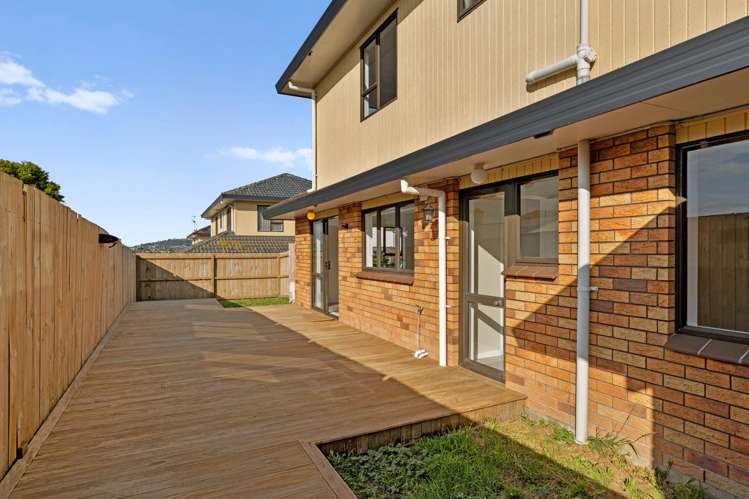 2/284 Richardson Road Mt Roskill_13