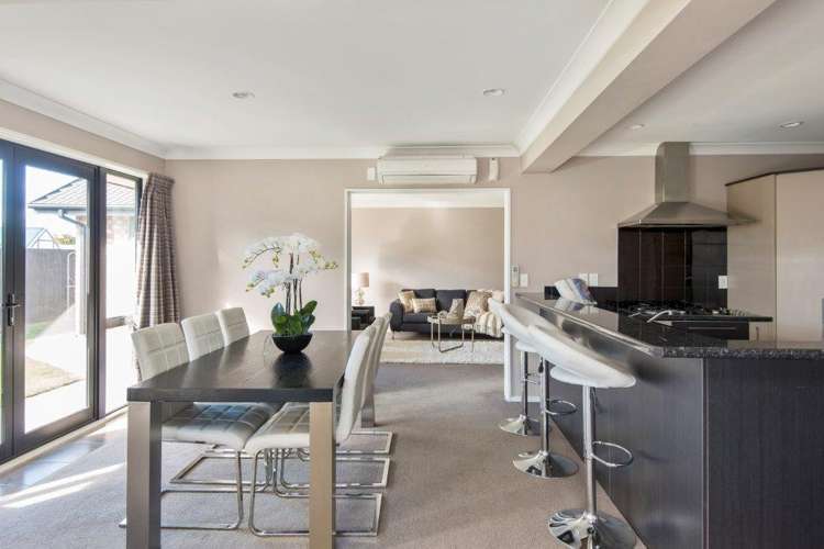 4 Date Crescent Aidanfield_2