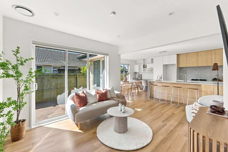 1/33 Trafford Street Harewood_9