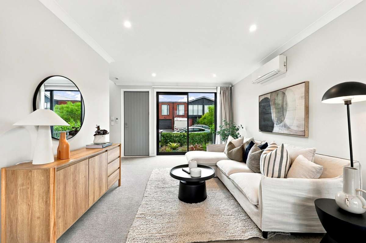 12 Propeller Avenue_1