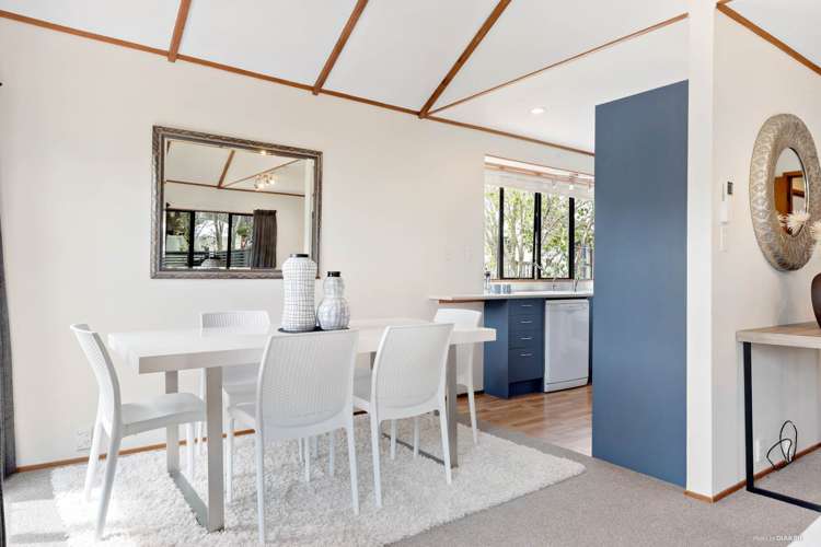 2/16 Waratah Street Birkenhead_7