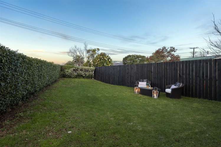 1/2 Graham Avenue Te Atatu Peninsula_17