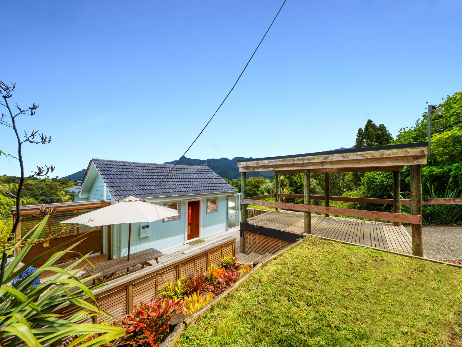 1103 Huia Road Huia_0