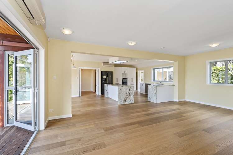 13 Cholmondeley Lane Governors Bay_6