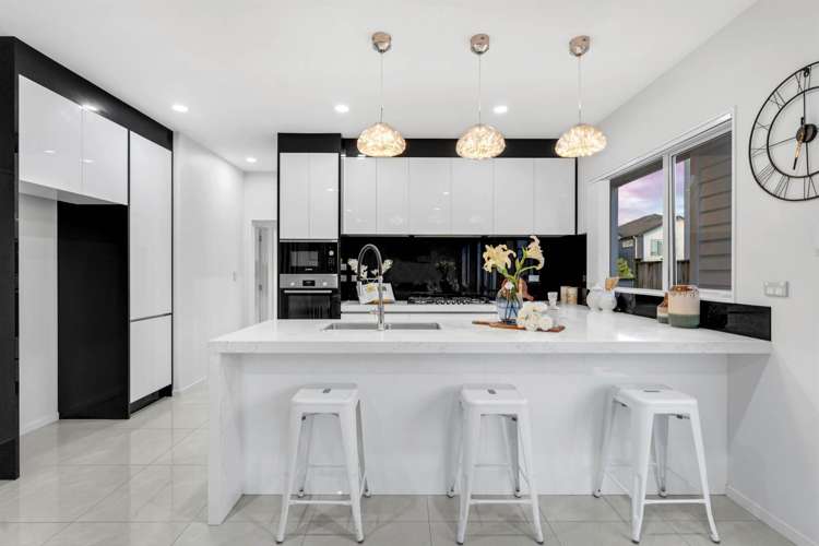 21 Horsefields Drive Flat Bush_7