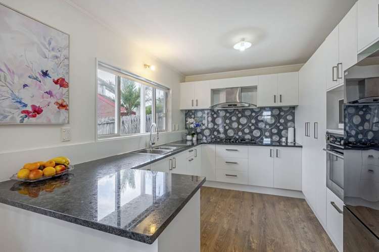 16 Redfern Lane Glenfield_7