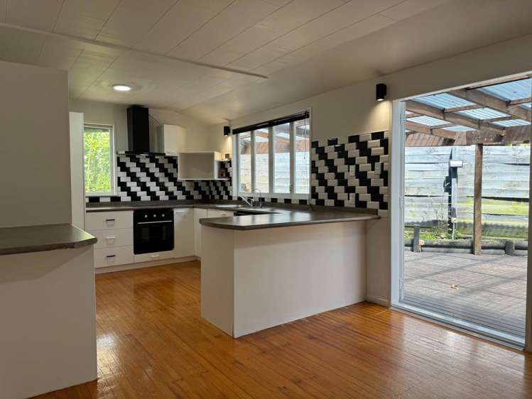 17 Hewlett Road Massey_3