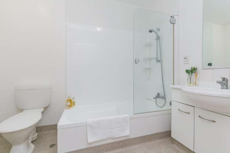 110/72 Herald Street Berhampore_8