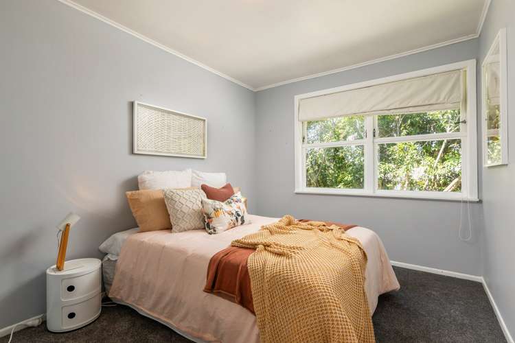 54 Cobham Crescent Kelston_14