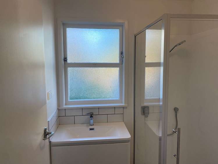 6 Crombie Street Bellevue_15