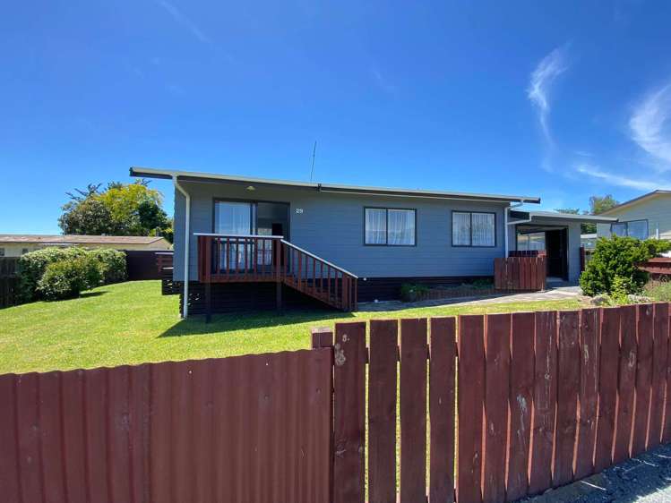 29 Sunrise Avenue Owhata_14