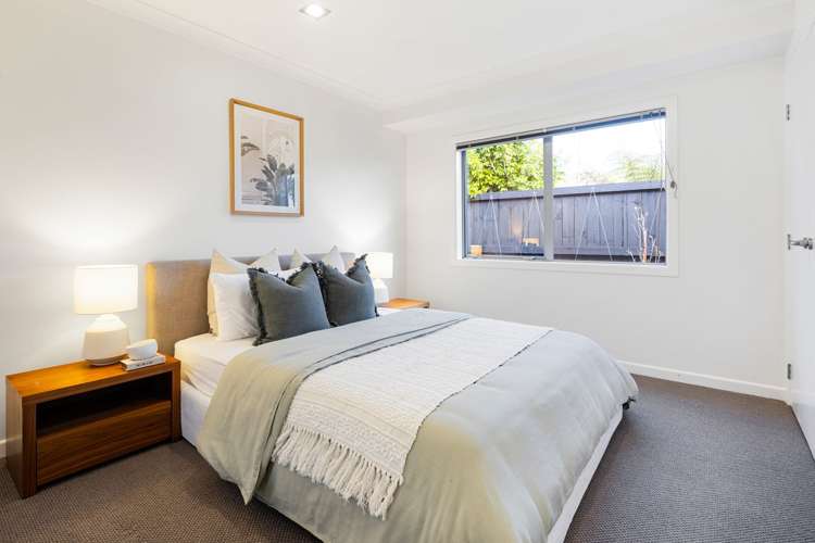 13 Margrain Close Huntington_18