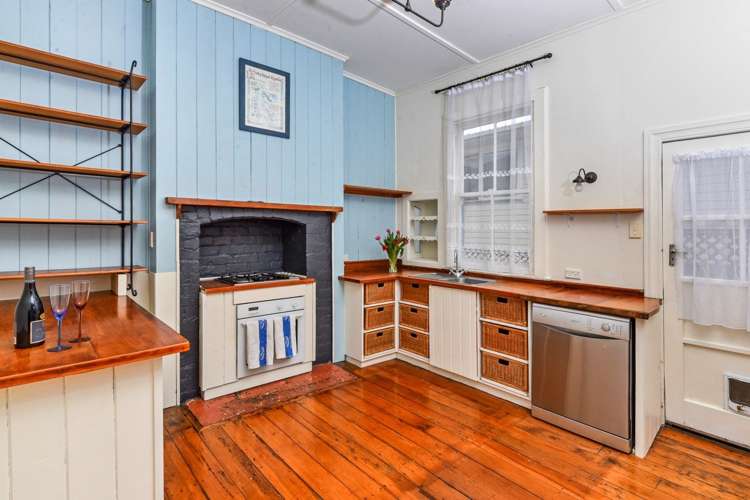 9 High Street Devonport_8