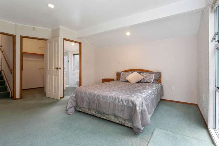 23 Hurstbourn Priors Goodwood Heights_8