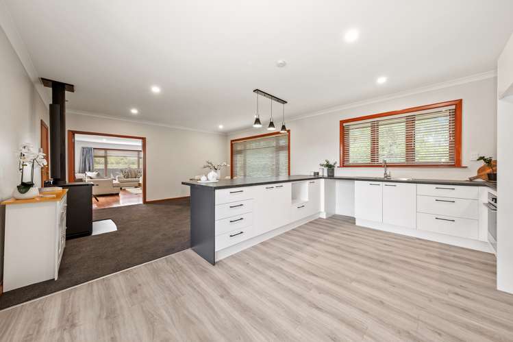 455 Johns Road Harewood_5