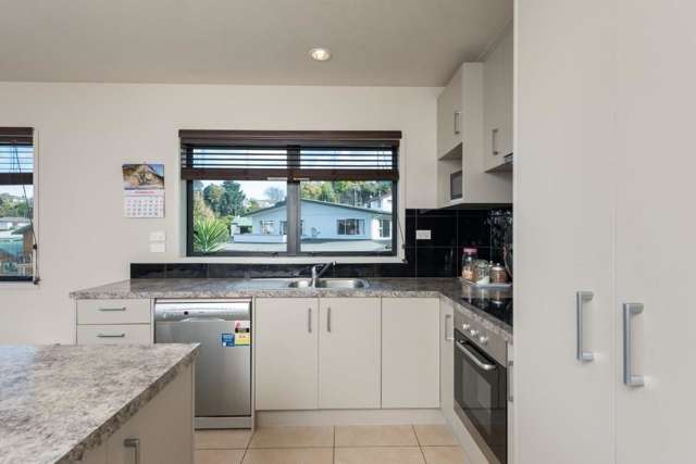 22f Sheppard Street Gate Pa_4