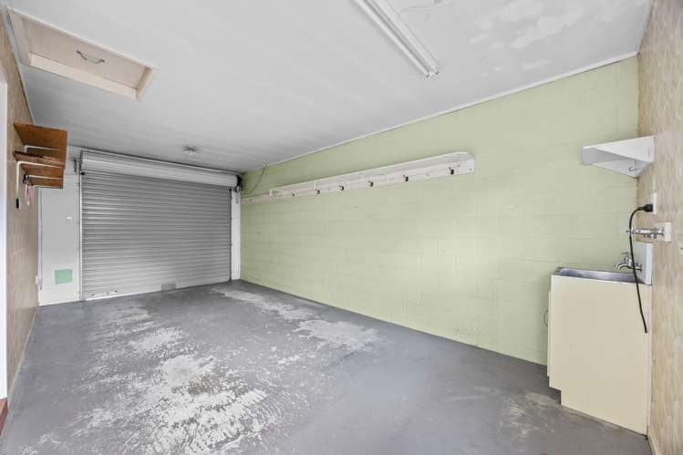 1/6 Annette Avenue Te Atatu South_13