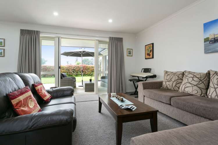 5 Henry Bell Close Leamington_10