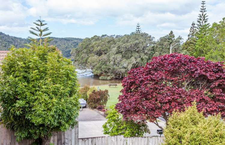 104 Awarua Place Whangamata_27
