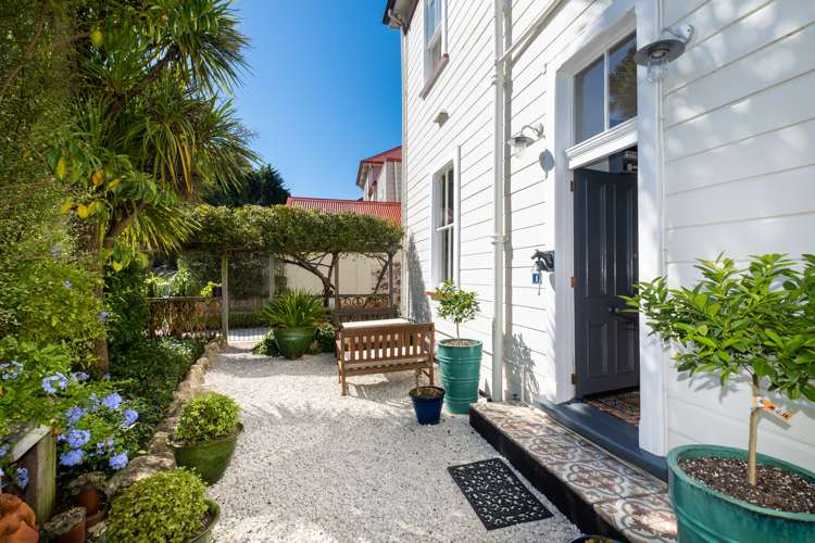 1 Seaview Terrace Bluff Hill_8