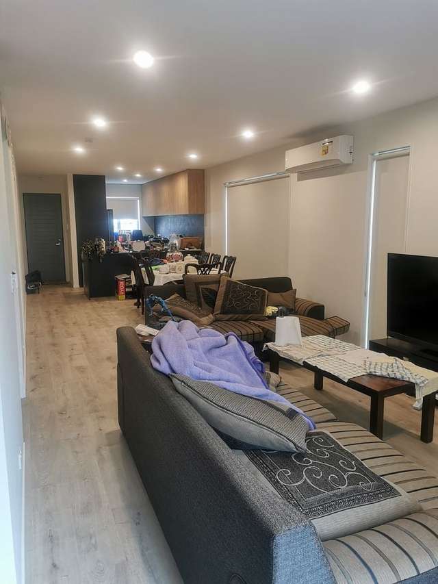 Stunning 4BR New Build in Karaka!