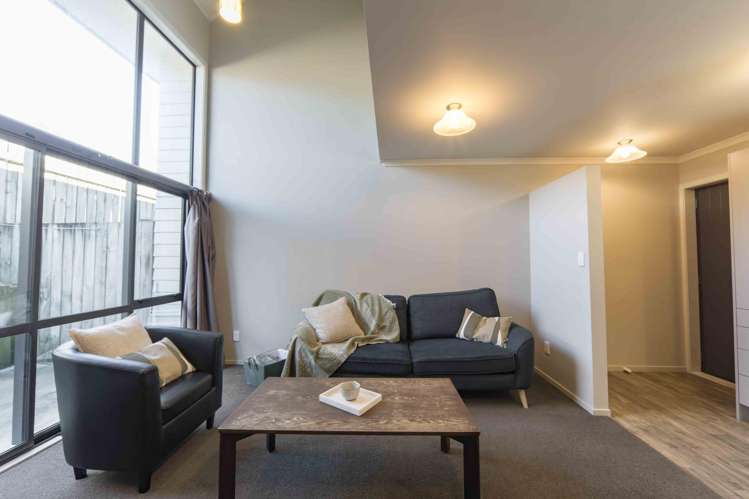 18B Charlemont Street Hamilton Central_4