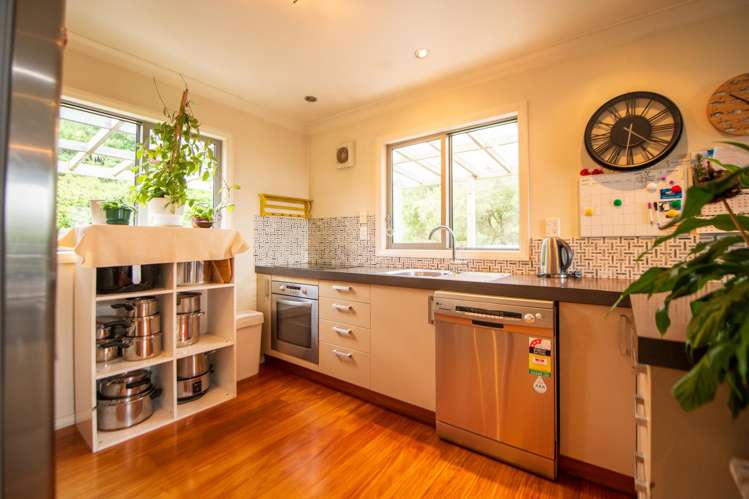 9 Moana Street Kaka Point_2