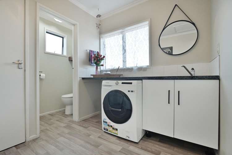 805 Queen Street East Parkvale_10