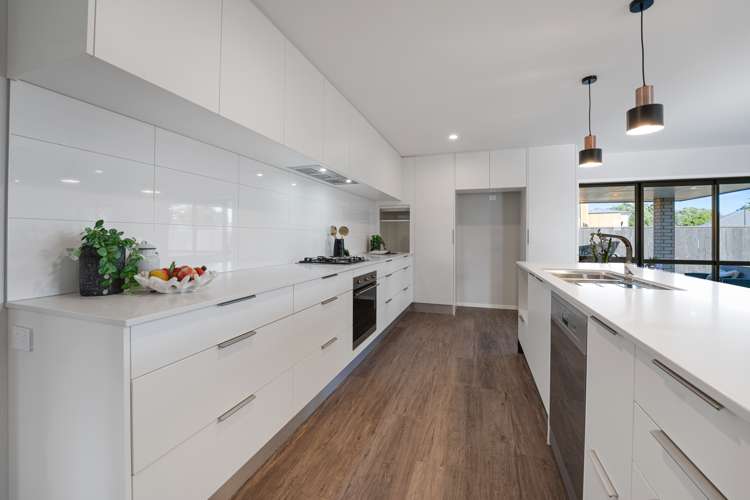 1 Condor Crescent Waiwhakaiho_5