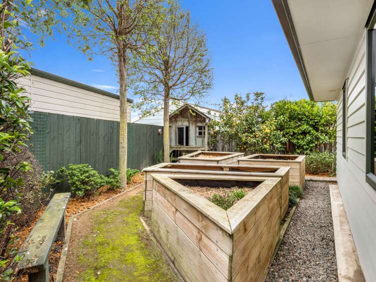 34 Dahlstrom Grove Kelvin Grove_27