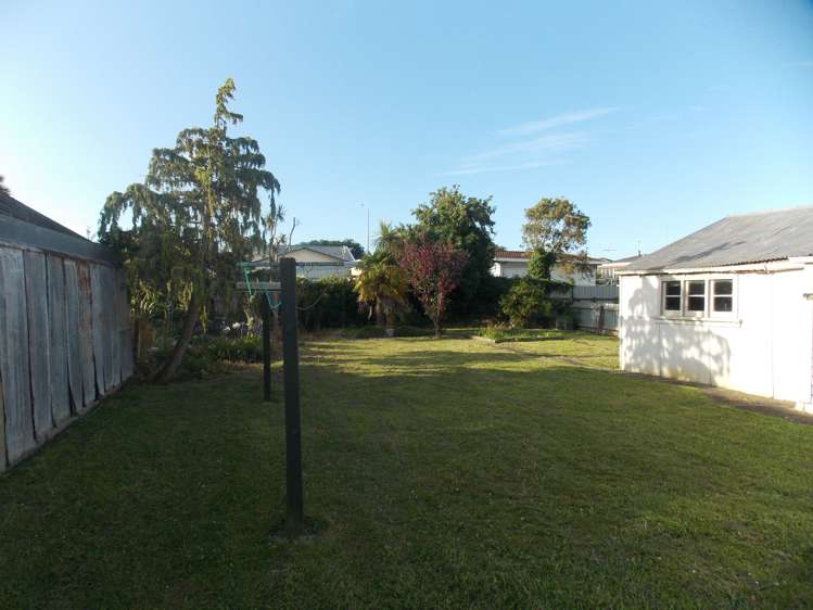 21 Rewa Street Takaro_15