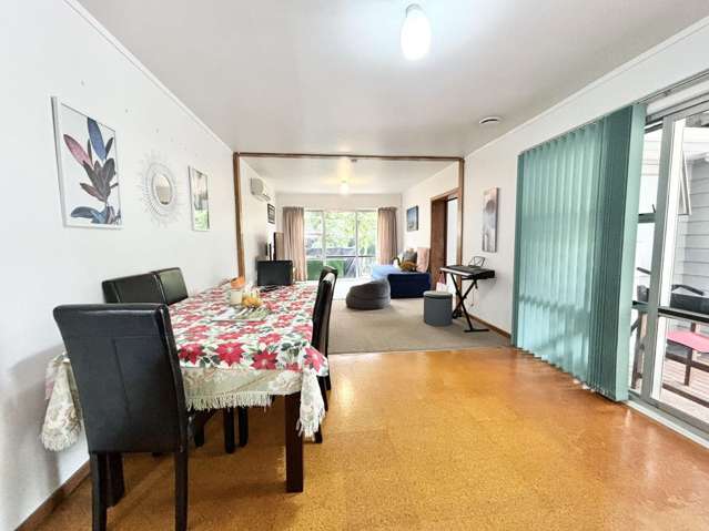 1/8 Divich Avenue Te Atatu South_2