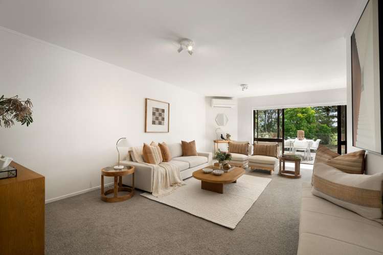 2/159 Norman Lesser Drive Saint Johns_16