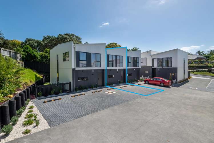16-18 Handley Avenue Narrow Neck_26