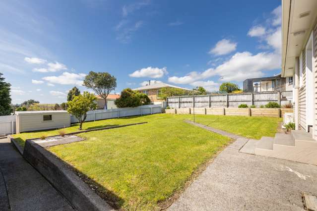 35 Raleigh Street Waitara_1