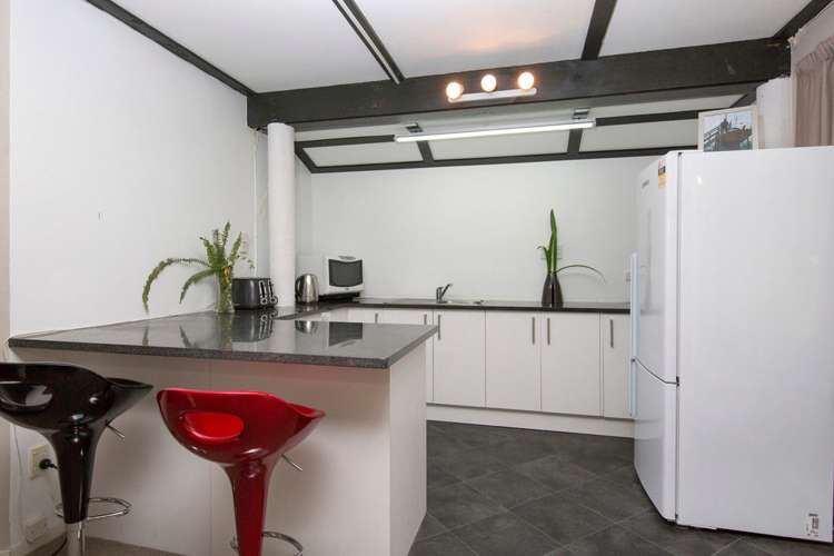 8 Sunkist Bay Road Beachlands_12