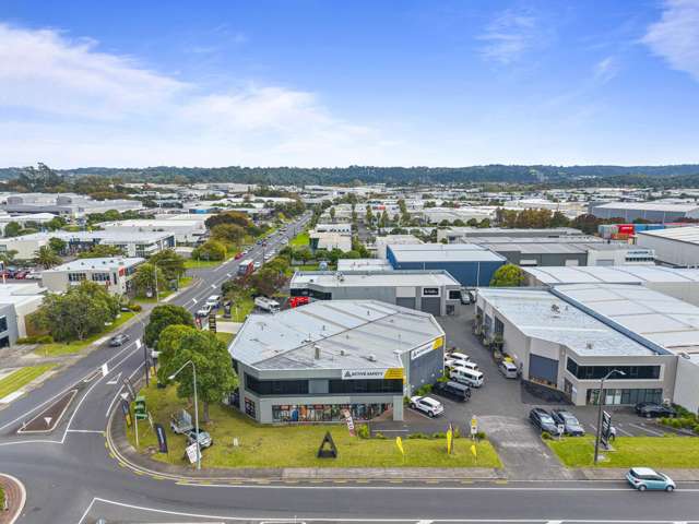 A/3 William Pickering Drive Albany_1