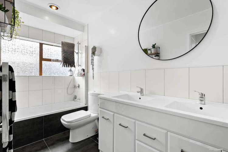 3 Prestwick Place Wattle Downs_12