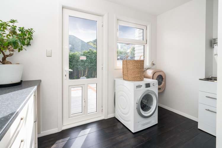 64 Friend Street Karori_24