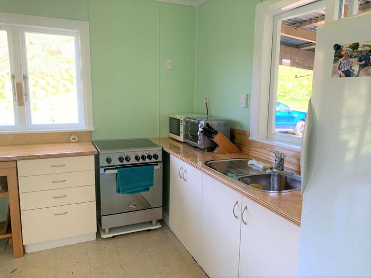 1550 Coast Road Pongaroa_14