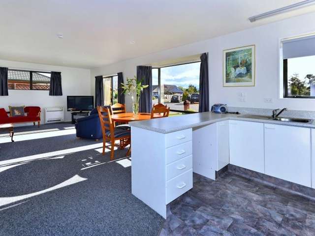 9b Devon Crescent Darfield_3