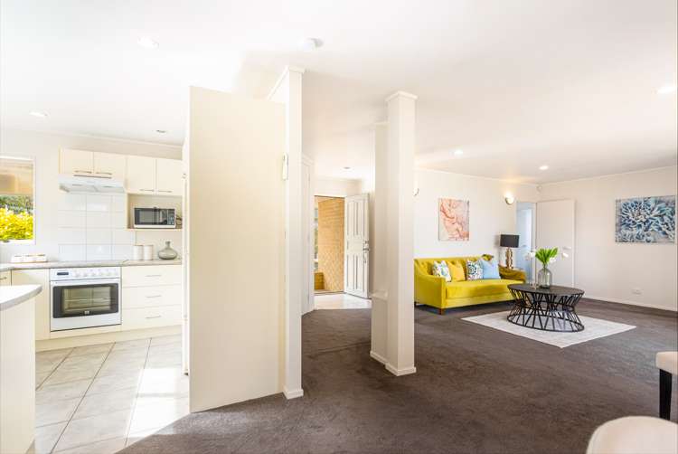 55 Kingdale Road Henderson_10