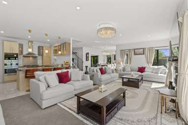 6 East Ellington Drive_1