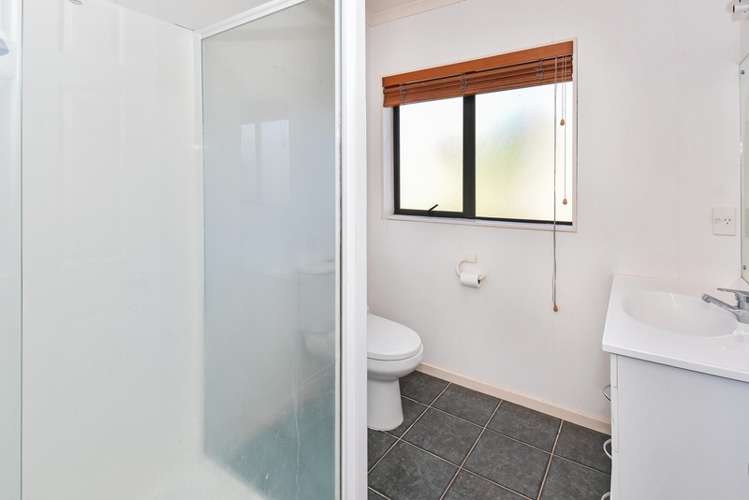 22 Moyrus Crescent East Tamaki Heights_11