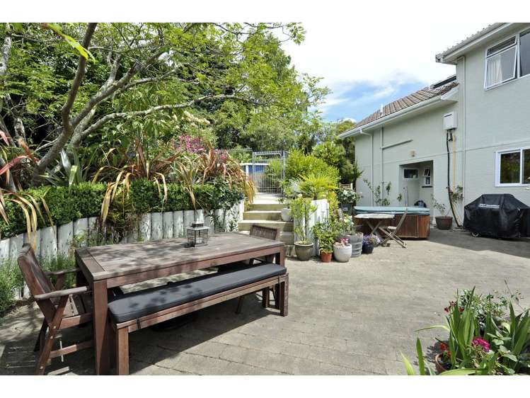 41 The Ridgeway Enner Glynn_17