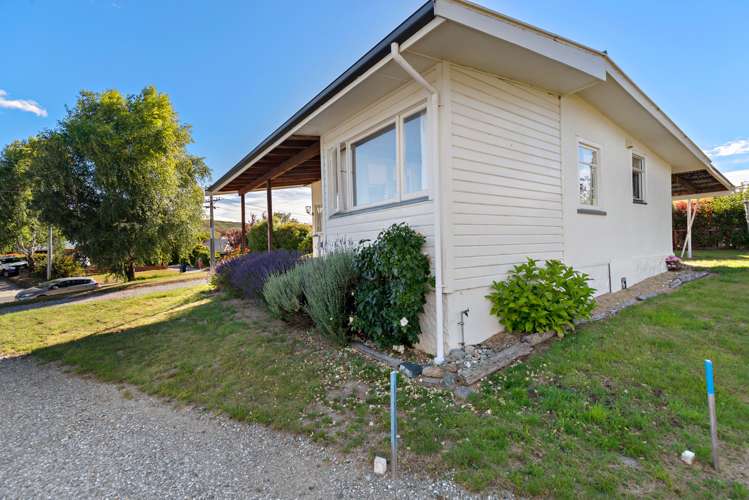 147 Aubrey Road Wanaka_24